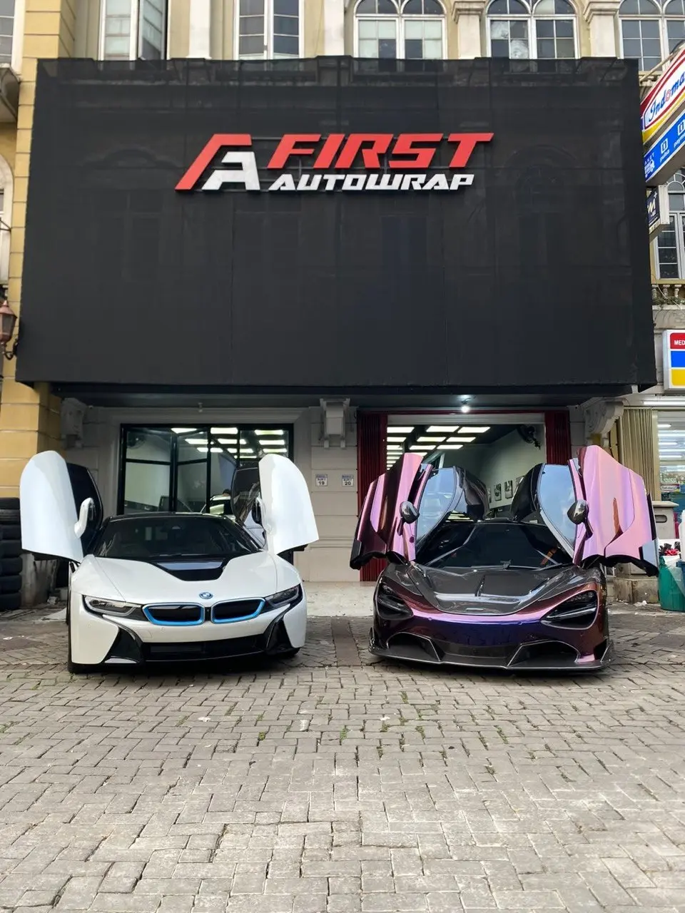 Workshop First AutoWrap di Gading Serpong, Tangerang